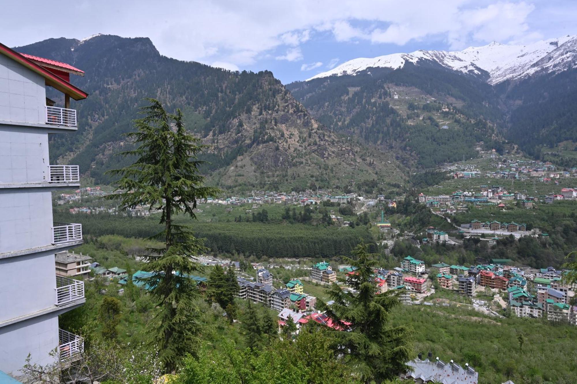 Hotel Seven Hills Manali Exteriér fotografie