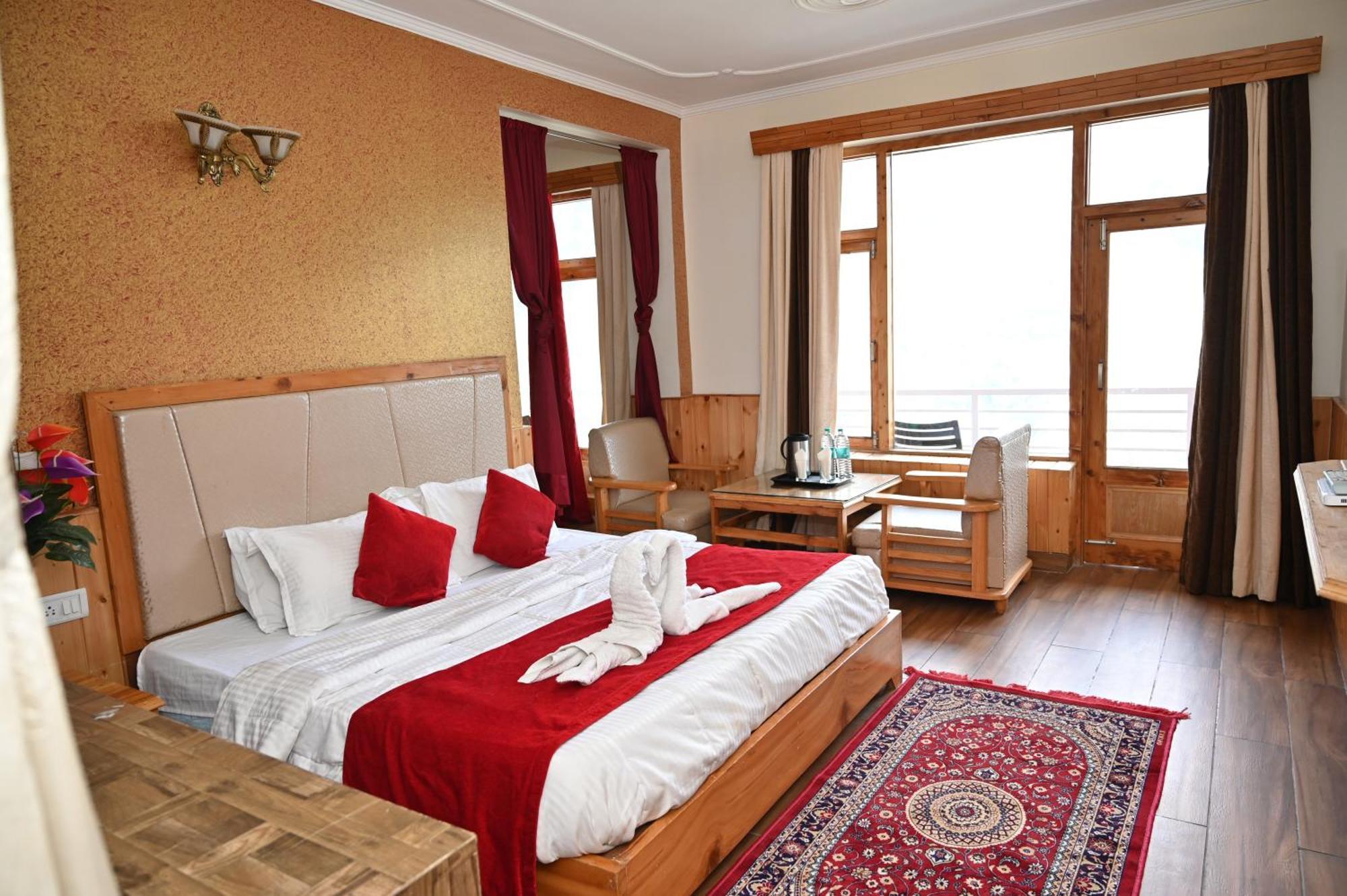 Hotel Seven Hills Manali Exteriér fotografie
