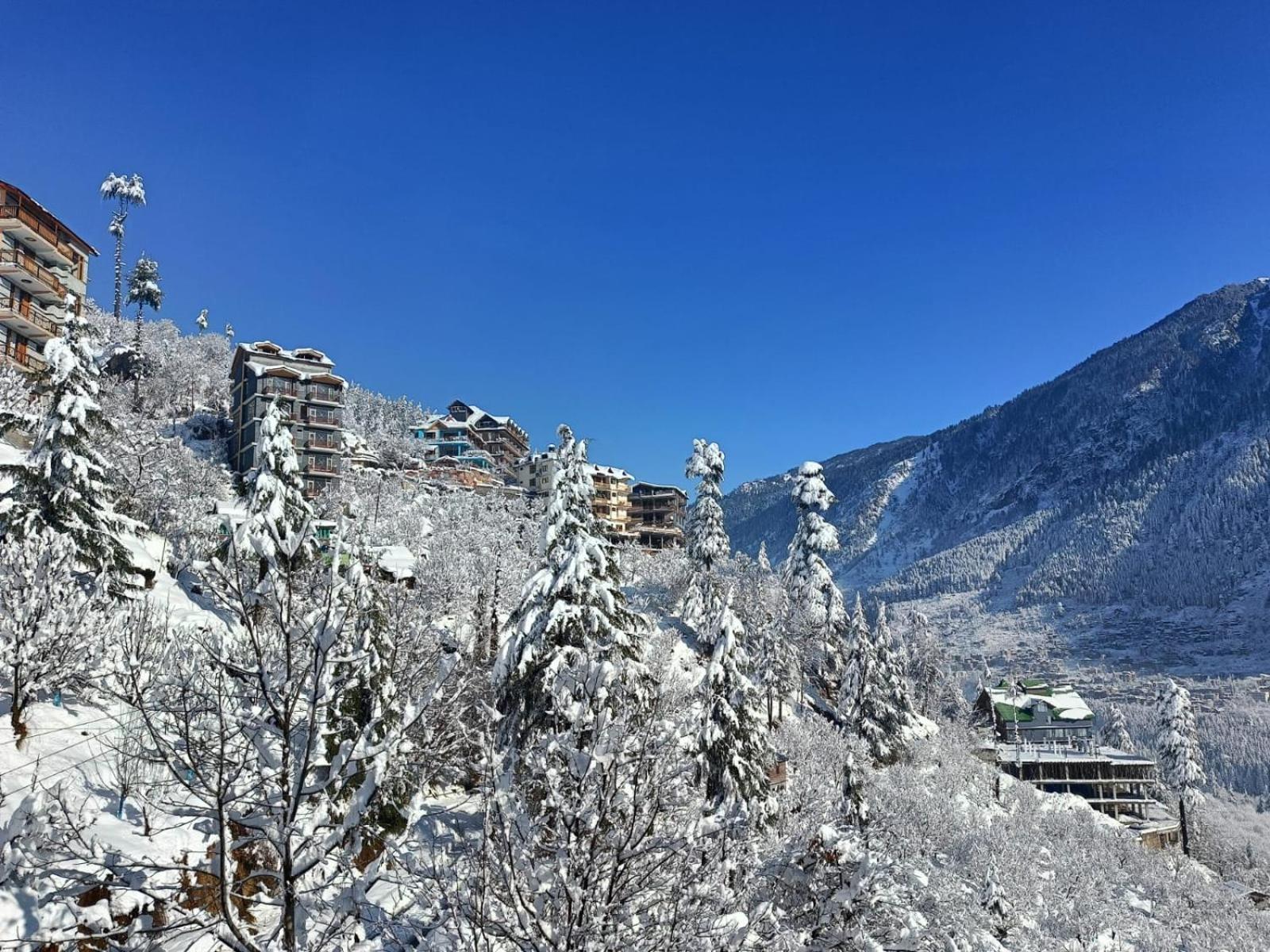 Hotel Seven Hills Manali Exteriér fotografie