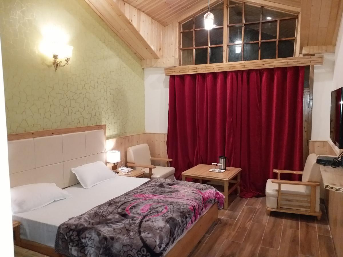 Hotel Seven Hills Manali Exteriér fotografie
